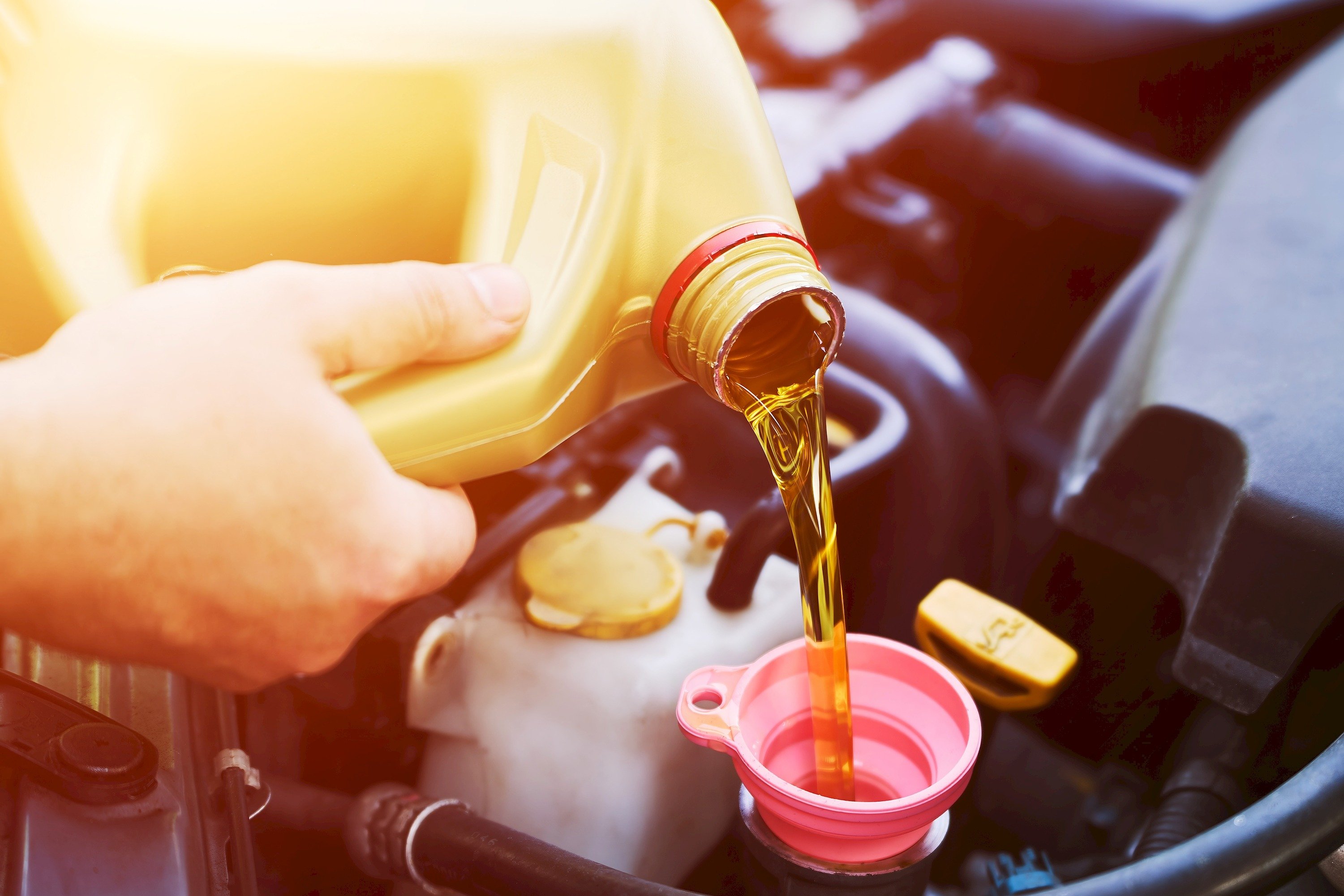 الزيـوت و السـوائل