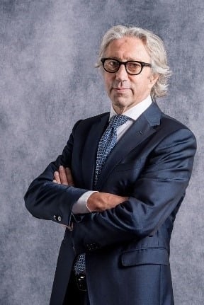 Dr. Mauro Fradeani