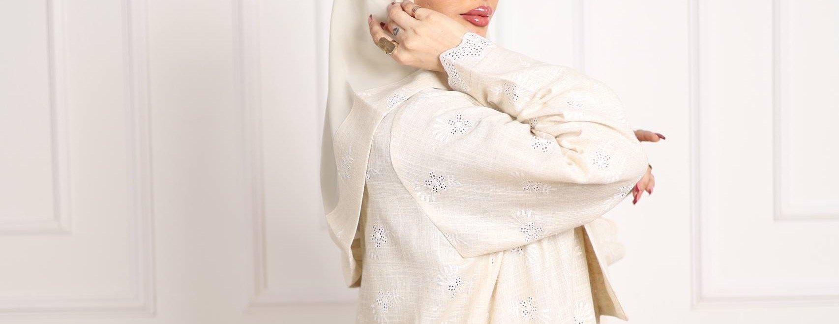 متجر شادو للفساتين والعبايات النسائية image-slider-1