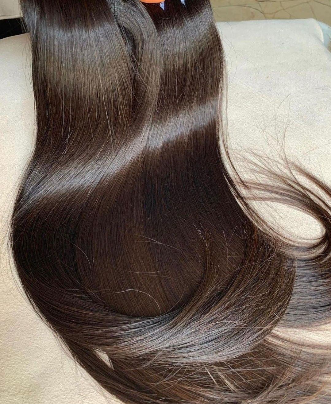 تابعونا على وسائل التواصل الاجتماعي