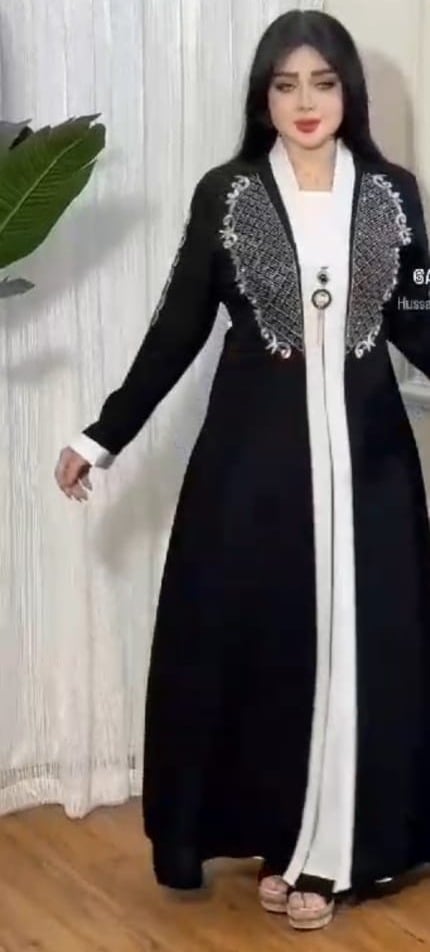 ابيض