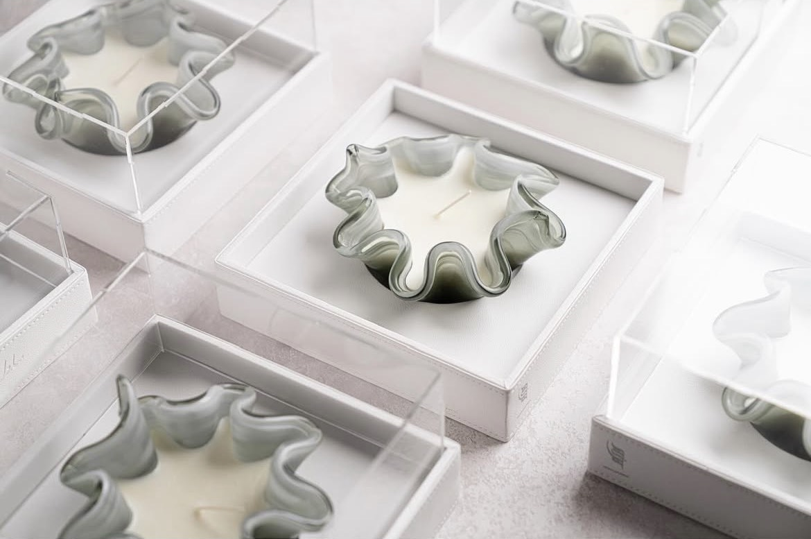 مورانو بقاعدة جلد (مخصصه)