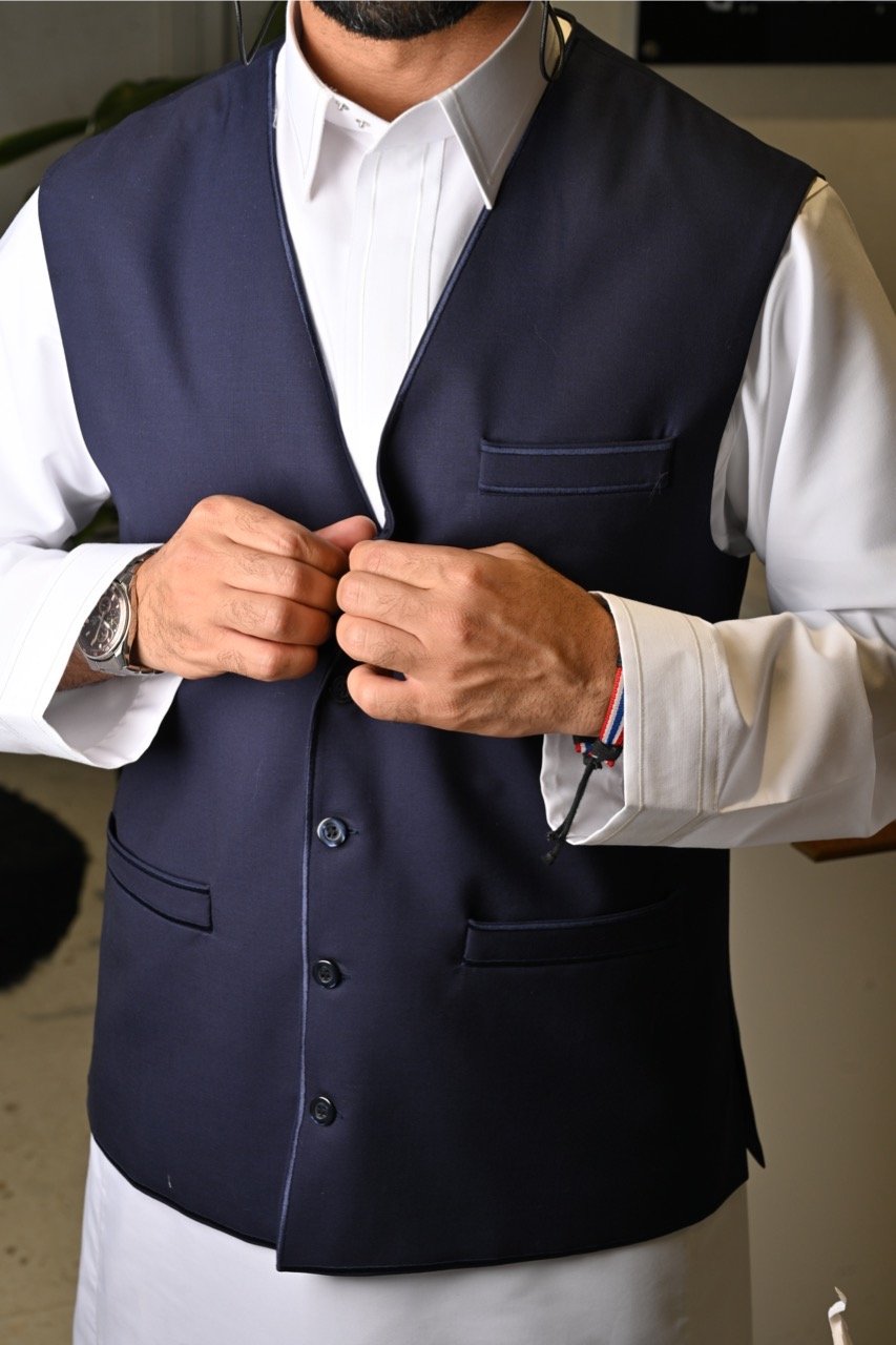 أكمل أناقتك مع سديري رجالي تفصيل