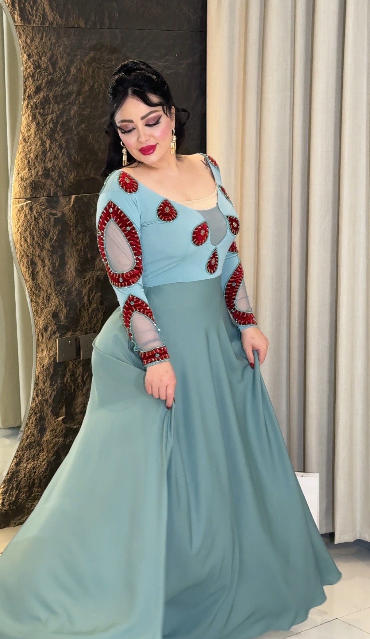 فساتين سهرة