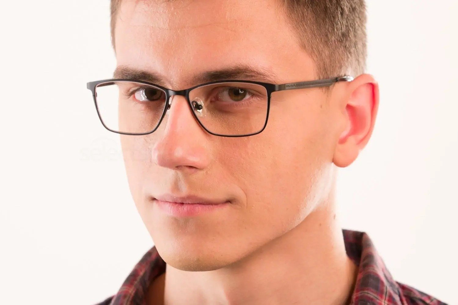 خبراء النظر للبصريات