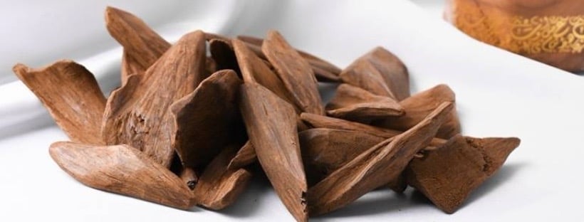 البخور  العود | البخور المحسن