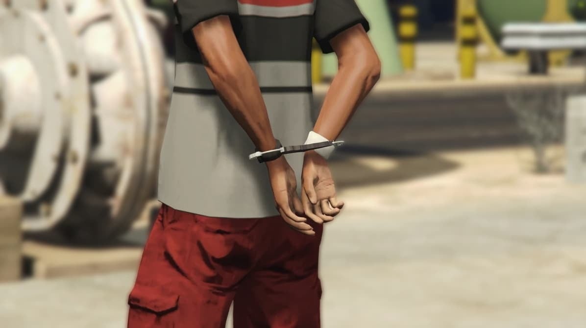 الباند والسجن