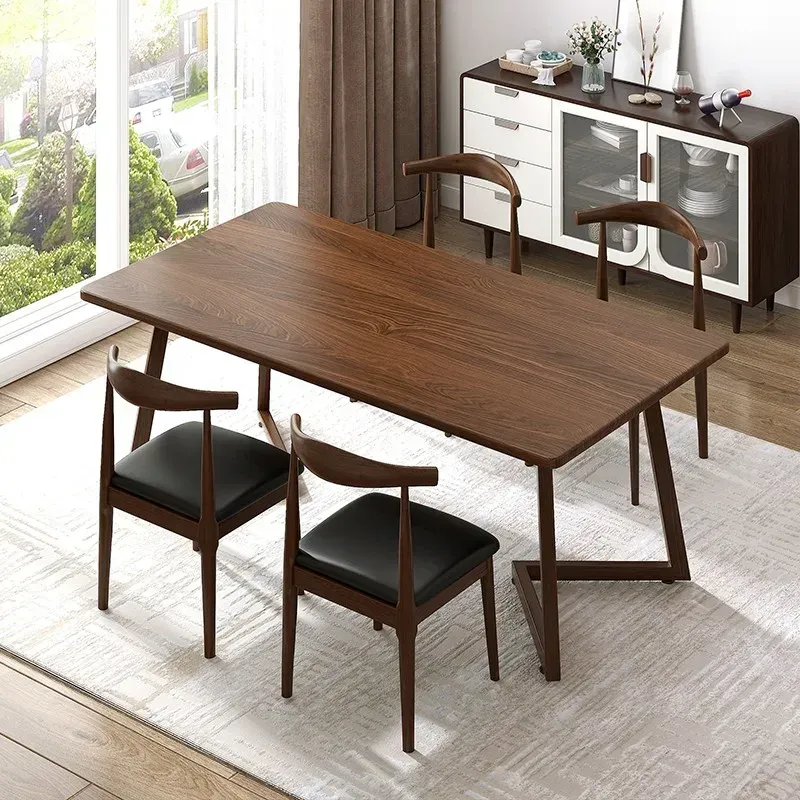 كل قطعة عندنا مصممة لتكون تحفة داخل بيتك