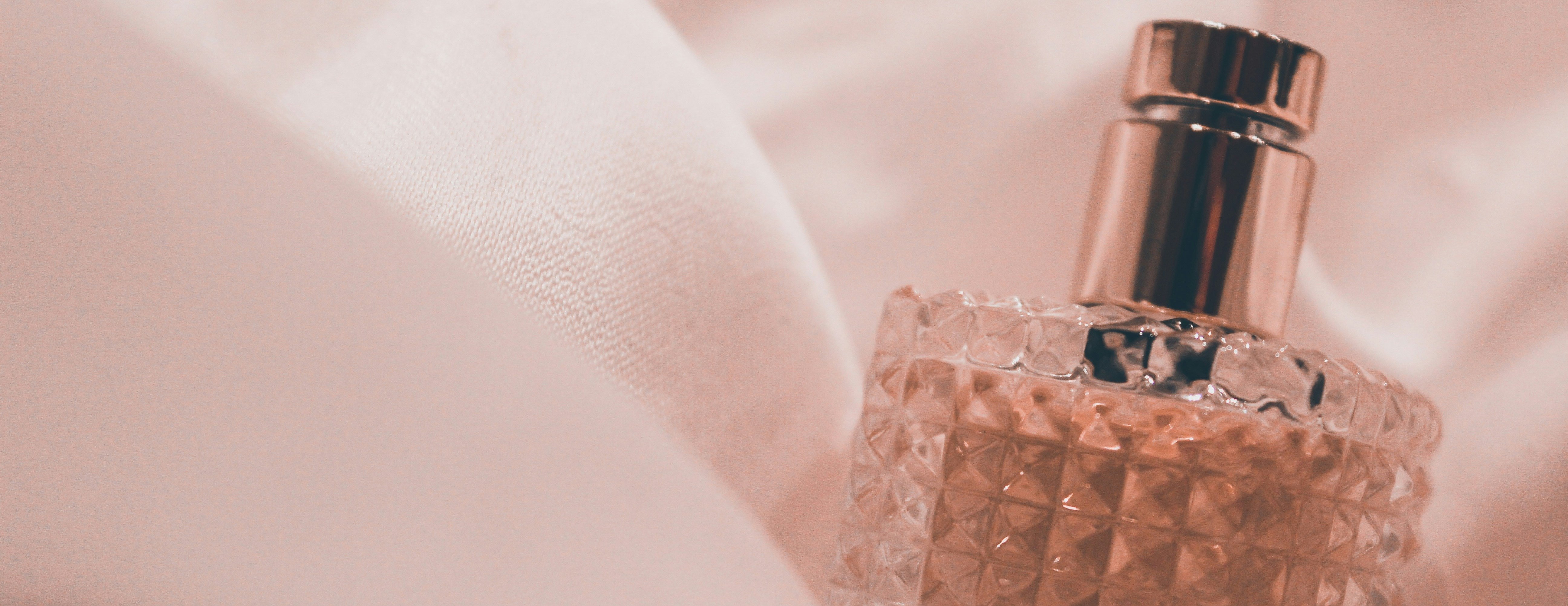 DC perfumes image-slider-0