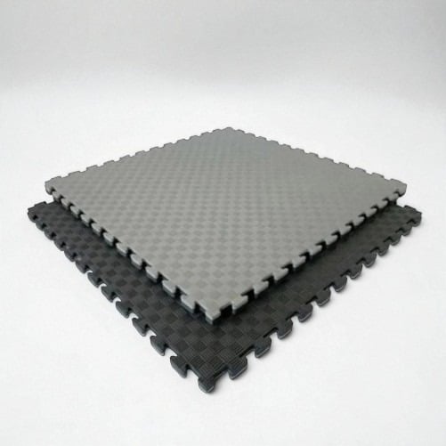 ارضيات نادي