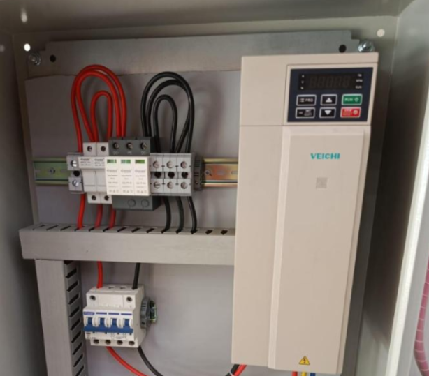 محولات غطاس مجهزة بصندوق تحكم ip65