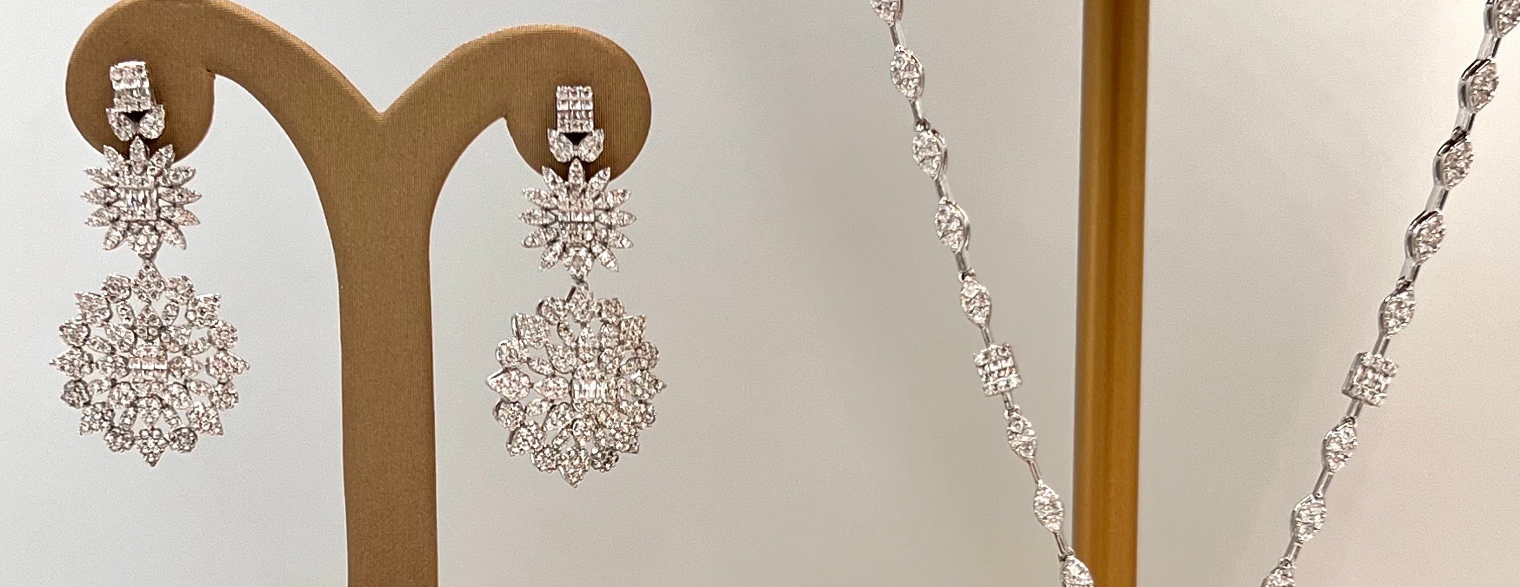 بــريق السِـوار image-slider-1