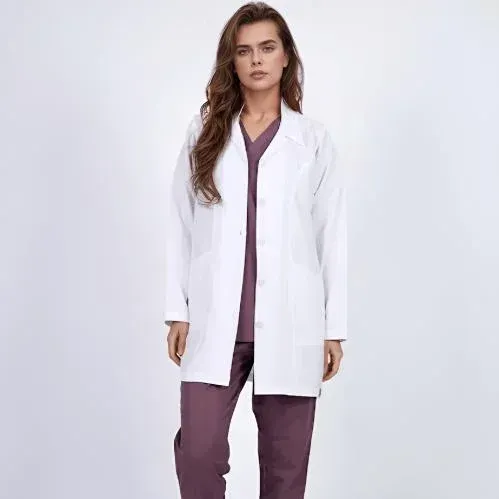 ملابس طبية نسائية