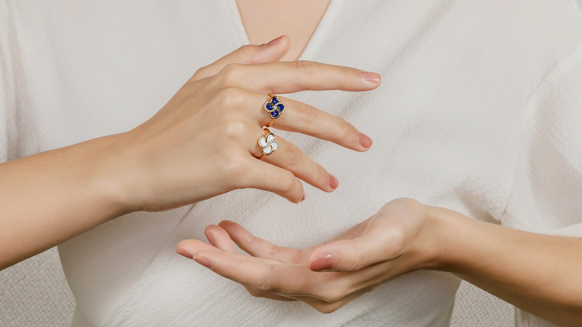 سـَـفاير  | SAPPHIRE