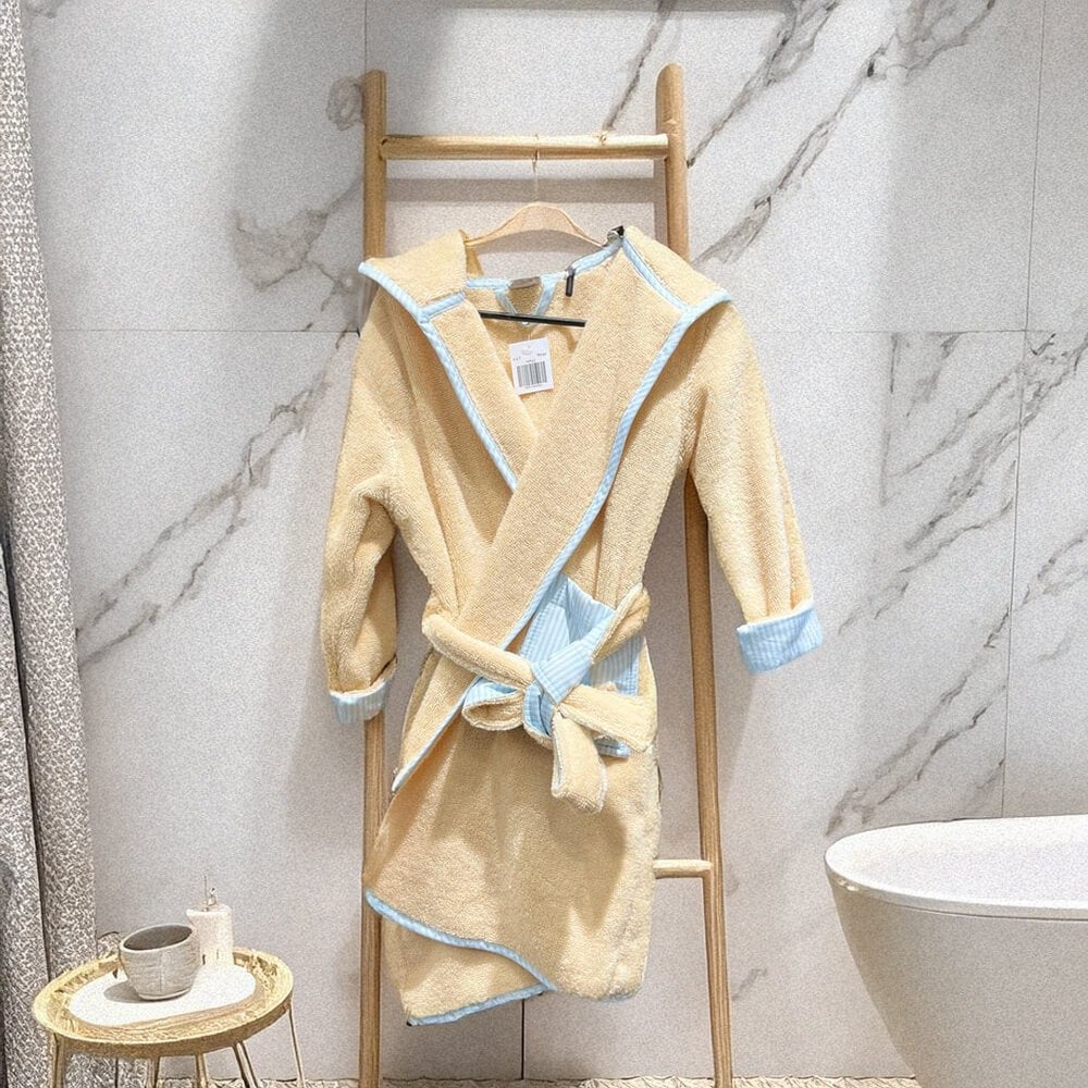 أرواب استحمام أطفال