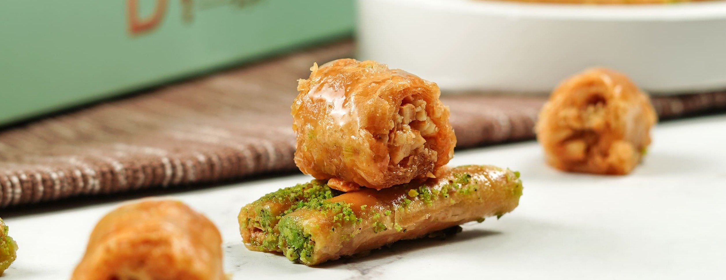 حلويات رايز image-slider-1