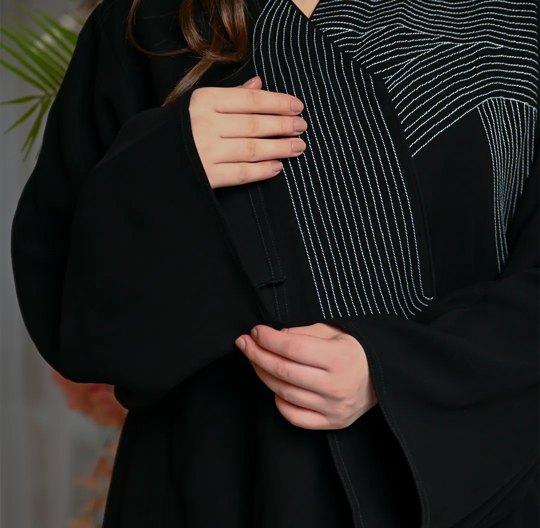 عبايات كلوش