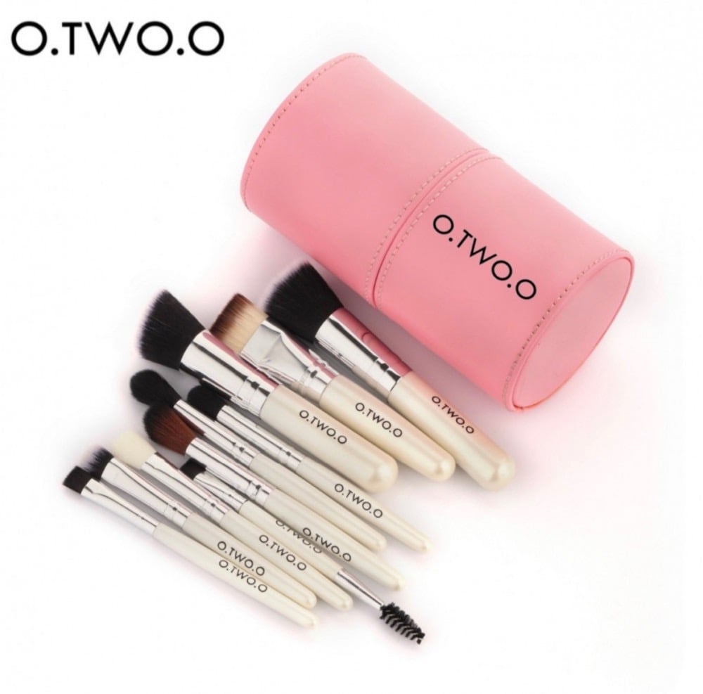 الفرش وادوات المكياج