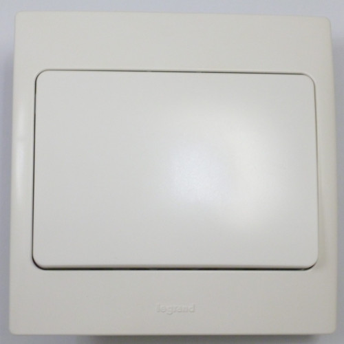 مفتاح مفرد وسط 10 امبير