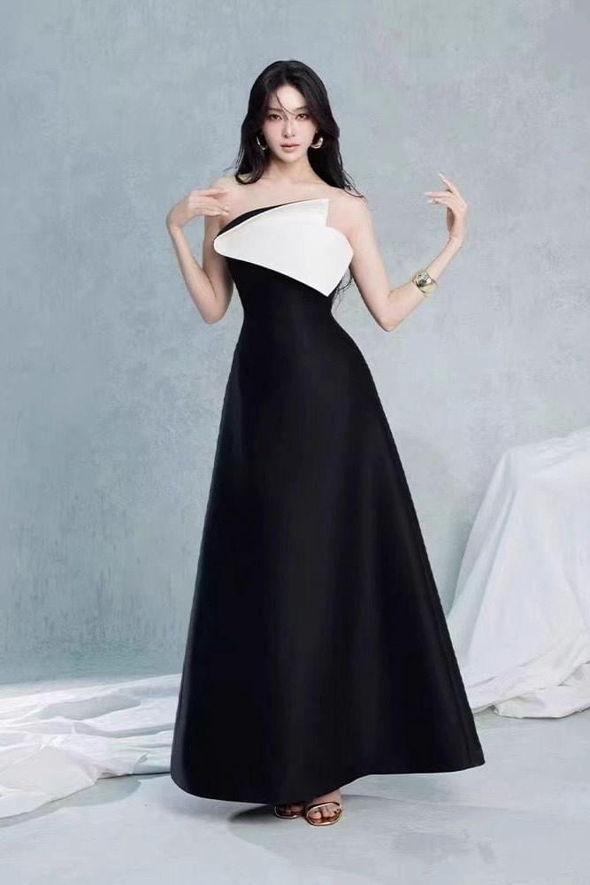 Long black and white dress