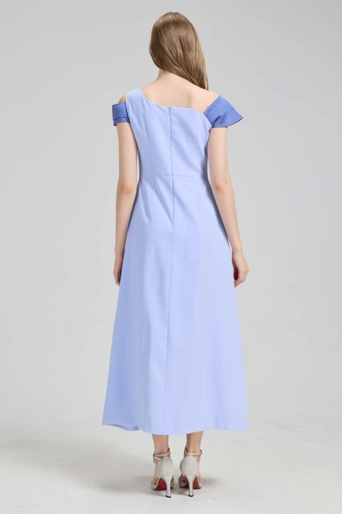 فستان سماوي ناعم