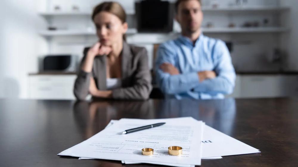 الحيرة في اتخاذ قرار الطلاق