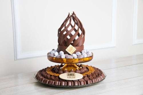 شوكولاتة مكشوفة ورق ذهب دورين ذهبي وكريستال