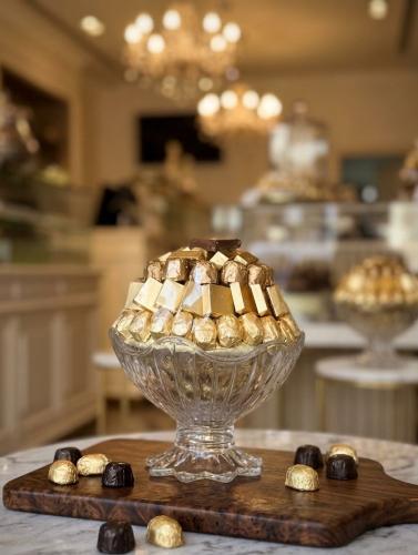 صينية شوكلاتة مغلفة