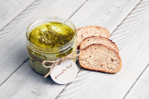 لبنة بالبيستو