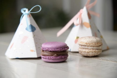 توزيعات العيد للأطفال ماكرون  بحشوات متنوعة