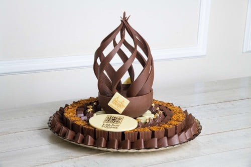 صحن شوكولاتة مكشوفة وايت وورق ذهب ذهبي