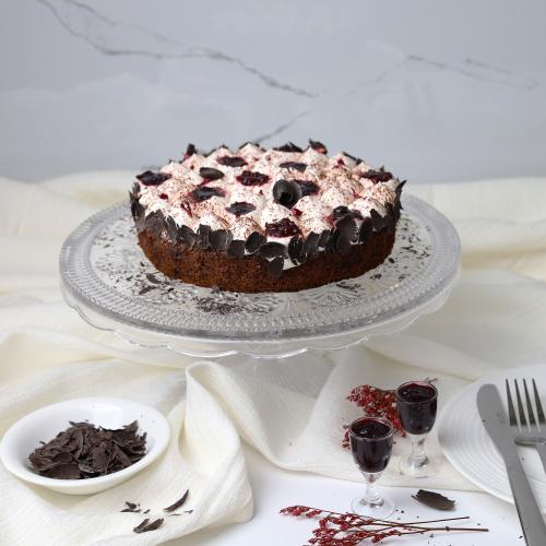 كيكة الشوكولاتة بالكرز