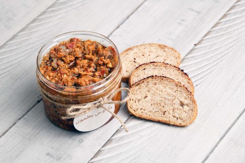 مكدوس مطحون