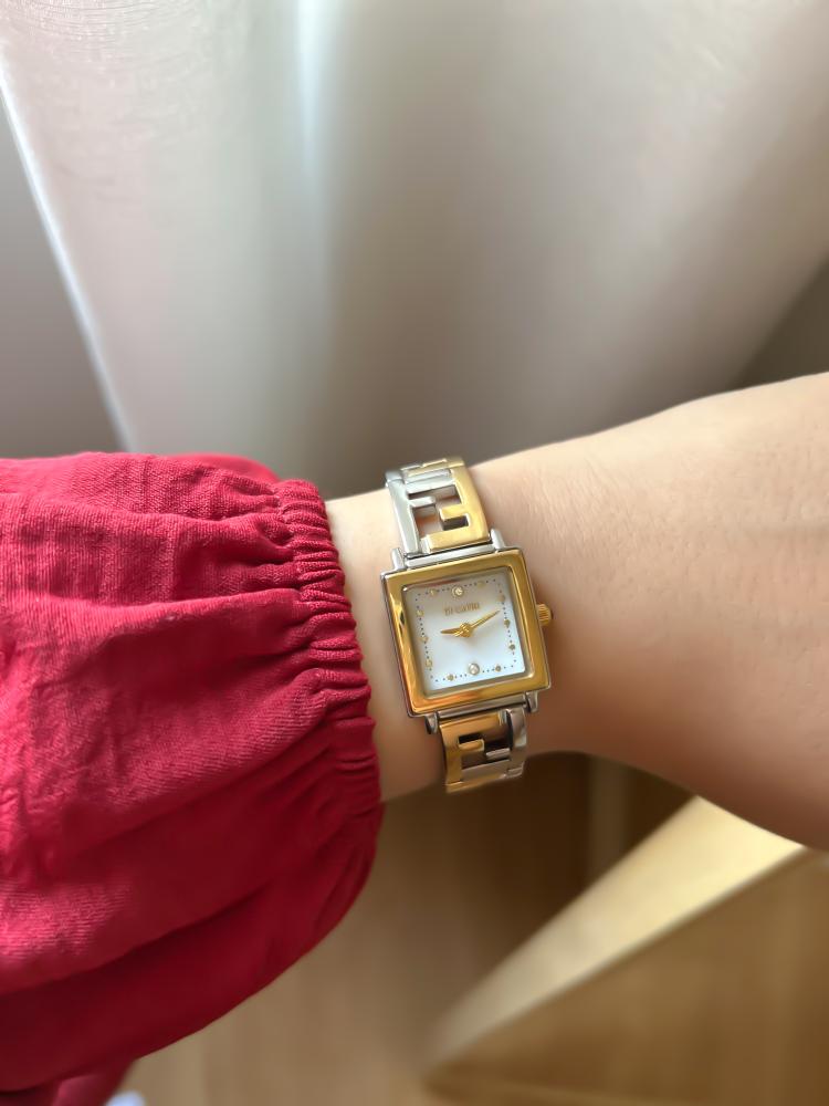 ساعه نسائي دي كابري - DI3797