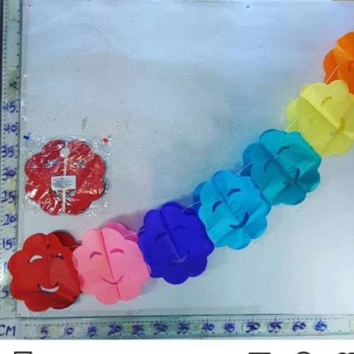 زينة ورقية سمايل