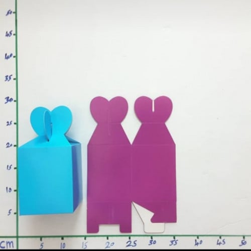 علب هدايا ورق سادات مشكل