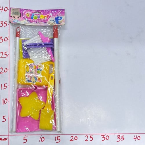 طقم لعبة أدوات تنظيف المنزل