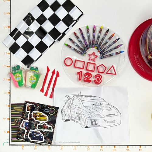 سطل تلوين صلصال مع ألوان شمعية 3B/100