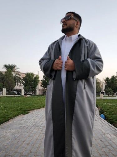 فروه قماش جوخ ‏بإمكانك لبسها ع الجهتين رمادي ‏و أس...