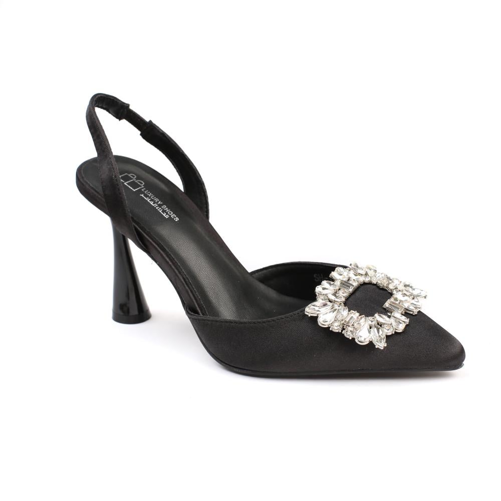 Black closed toe heels The luxury shoe