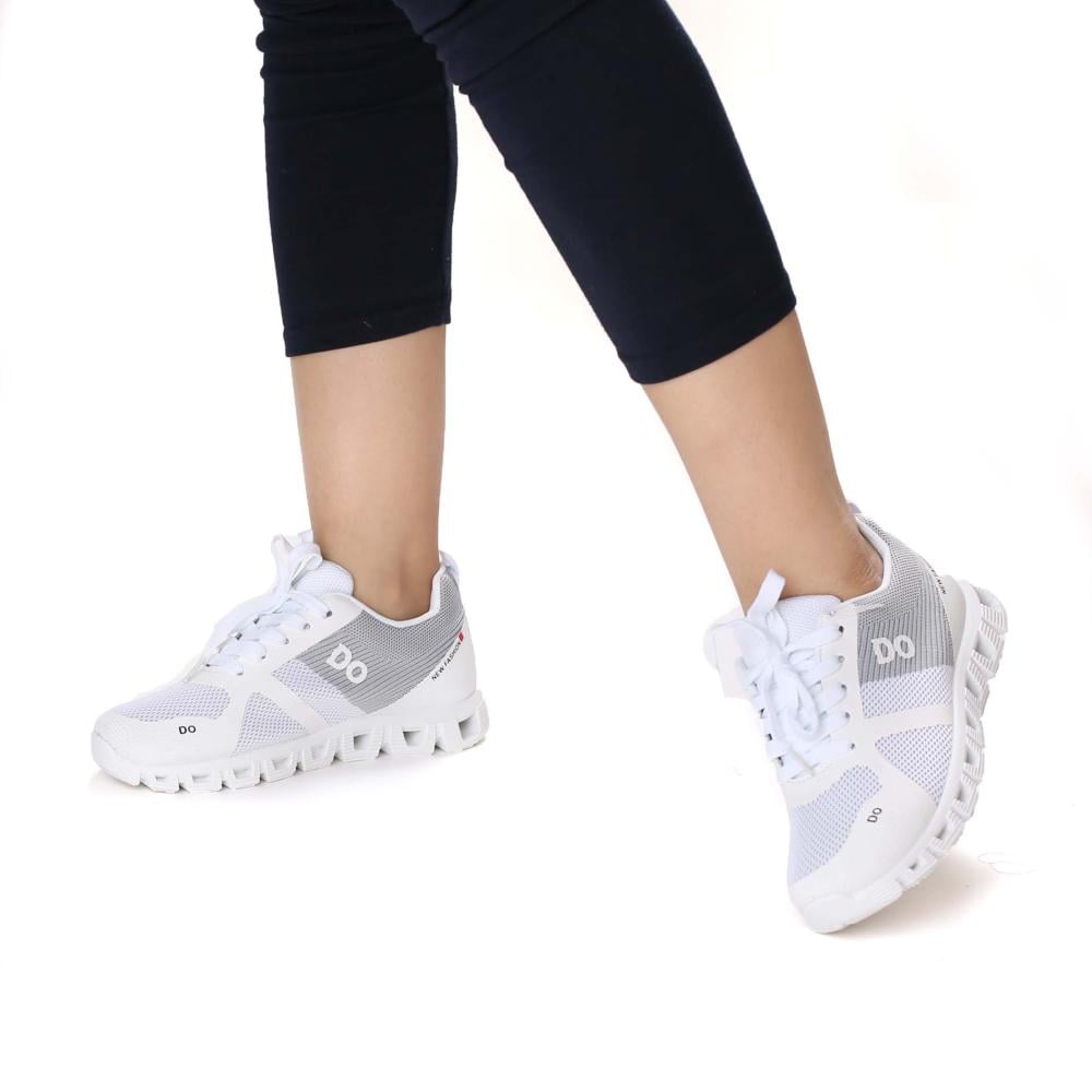 White sneakers The luxury shoe