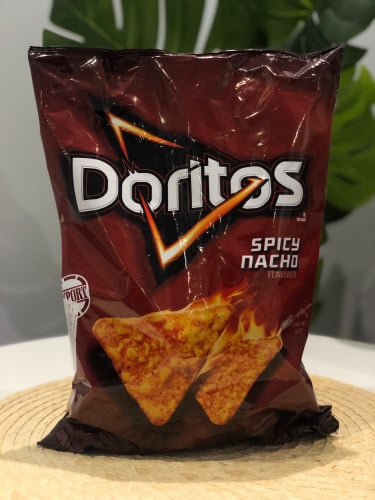 دوريتوس بنكهة الجبنة الحارة | Doritos Spicy Nacho