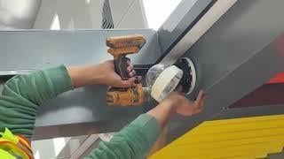 HIKVISION باقة كاميرات مراقبة ip تتكون المجموعة كما هو موضح بالصورة من 3 كاميرا خارجية بدقة 8mp 4k شامل ملحقاتها + شاشة LED 32NH مجاناً