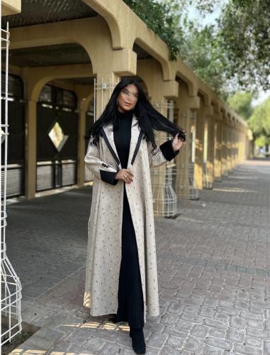 عباية شمواه بيج مع أسود
