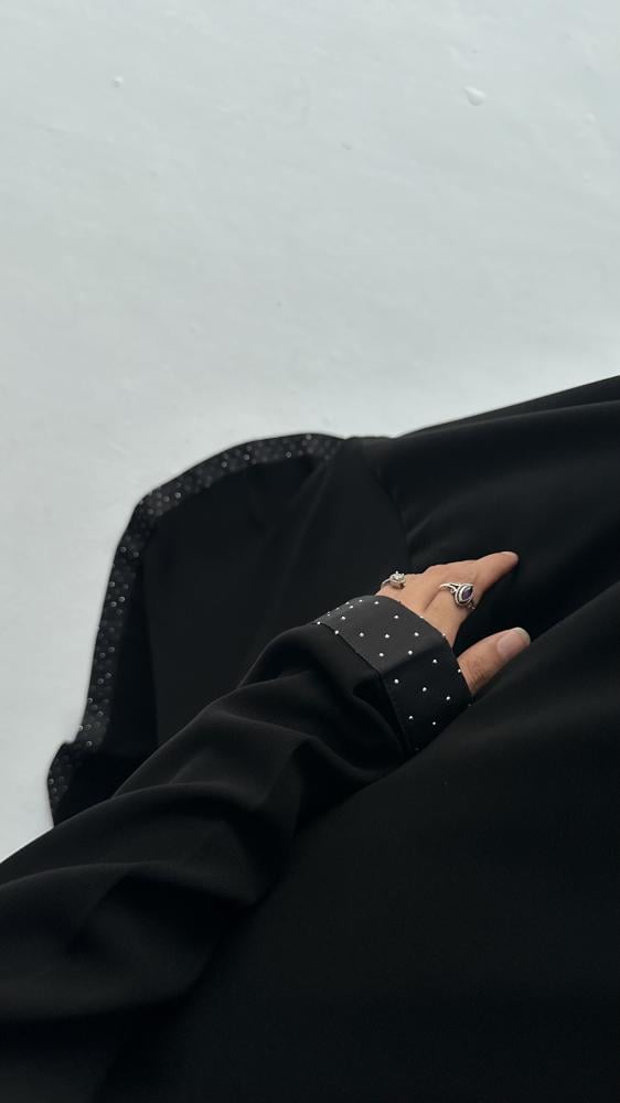 عباية كريب اسود