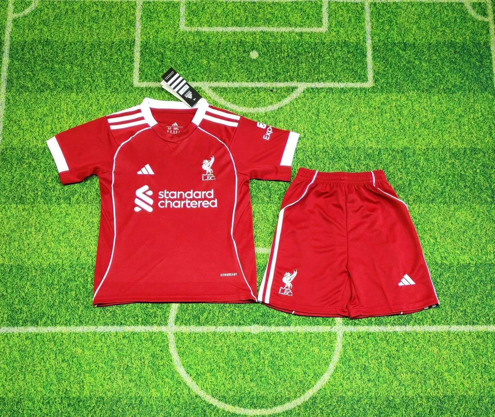 طقم ليفربول 2025-2026 فئه اطفال