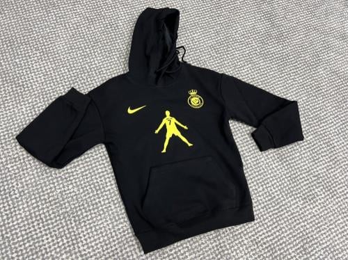 بلوفر نادي النصر