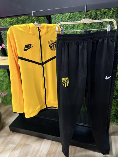 جكيت الاتحاد الجديد مع بنطلون طويل