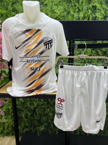 طقم الاتحاد الابيض الجديد 2024 -2025