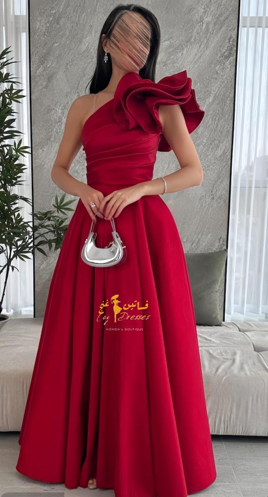 فستان سهره انيق بكتف مميز